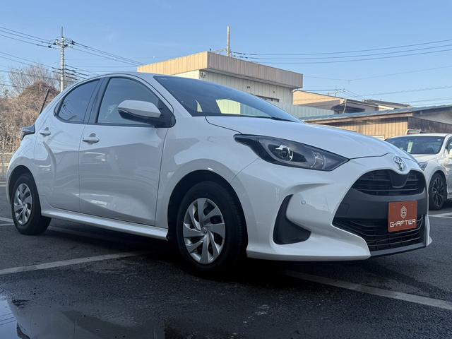 ヤリス Ｘ　禁煙車　純正ナビ　バックカメラ　衝突軽減ブレーキ　レーンアシスト　ビルトインＥＴＣ　クリアランスソナー　パーキングサポート　Ｂｌｕｅｔｏｏｔｈ接続　オートハイビーム　ＵＳＢ接続　スマートキー（9枚目）