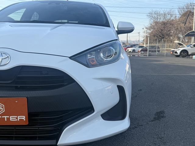 ヤリス Ｘ　禁煙車　純正ナビ　バックカメラ　衝突軽減ブレーキ　レーンアシスト　ビルトインＥＴＣ　クリアランスソナー　パーキングサポート　Ｂｌｕｅｔｏｏｔｈ接続　オートハイビーム　ＵＳＢ接続　スマートキー（16枚目）