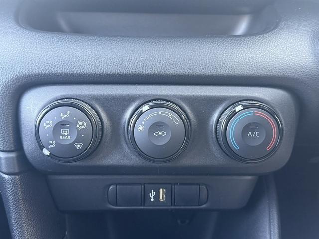 ヤリス Ｘ　禁煙車　純正ナビ　バックカメラ　衝突軽減ブレーキ　レーンアシスト　ビルトインＥＴＣ　クリアランスソナー　パーキングサポート　Ｂｌｕｅｔｏｏｔｈ接続　オートハイビーム　ＵＳＢ接続　スマートキー（55枚目）