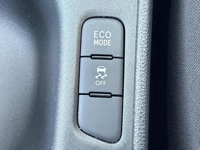 ヤリス Ｘ　禁煙車　純正ナビ　バックカメラ　衝突軽減ブレーキ　レーンアシスト　ビルトインＥＴＣ　クリアランスソナー　パーキングサポート　Ｂｌｕｅｔｏｏｔｈ接続　オートハイビーム　ＵＳＢ接続　スマートキー（57枚目）