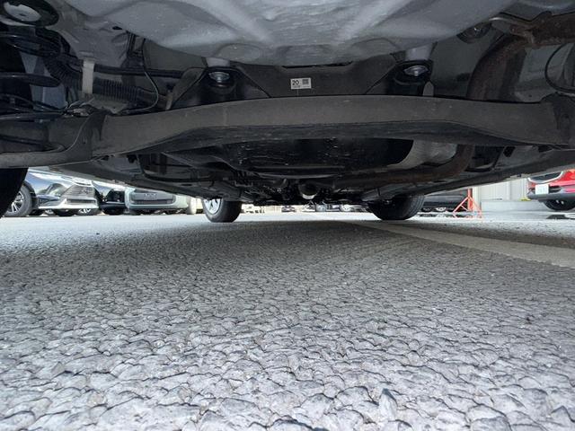 ヤリス Ｘ　禁煙車　純正ナビ　バックカメラ　衝突軽減ブレーキ　レーンアシスト　ビルトインＥＴＣ　クリアランスソナー　パーキングサポート　Ｂｌｕｅｔｏｏｔｈ接続　オートハイビーム　ＵＳＢ接続　スマートキー（69枚目）