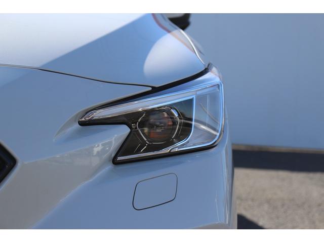 レヴォーグ ＳＴＩスポーツ　ＥＸ　禁煙車　本革シート　アイサイトＸ　純正１１．６インチナビ　フルセグ　フロントサイドバックカメラ　レーダークルーズコントロール　衝突軽減　クリアランスソナー　電動リアゲート　シートヒーター　パワーシート（17枚目）