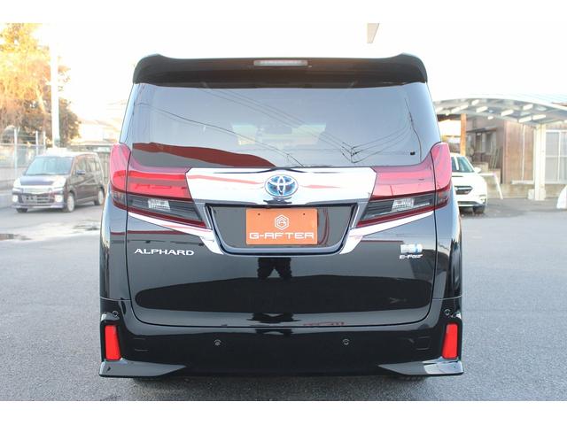 アルファードハイブリッド ＳＲ　禁煙車　１オーナー　ＡＬＰＩＮＥ１２．８インチ後席モニター　ＡＬＰＩＮＥ１１インチナビ　衝突軽減ブレーキ　両側電動スライドドア　電動リアゲート　フルセグ　バックカメラ　アダプティブクルーズコントロール（10枚目）
