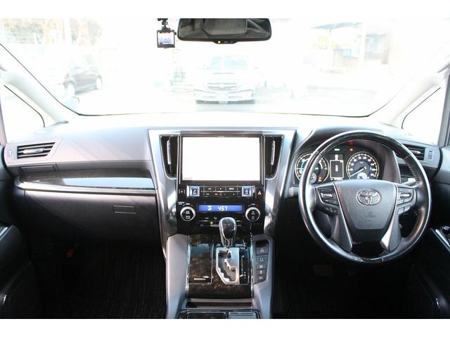 アルファードハイブリッド ＳＲ　禁煙車　１オーナー　ＡＬＰＩＮＥ１２．８インチ後席モニター　ＡＬＰＩＮＥ１１インチナビ　衝突軽減ブレーキ　両側電動スライドドア　電動リアゲート　フルセグ　バックカメラ　アダプティブクルーズコントロール（18枚目）