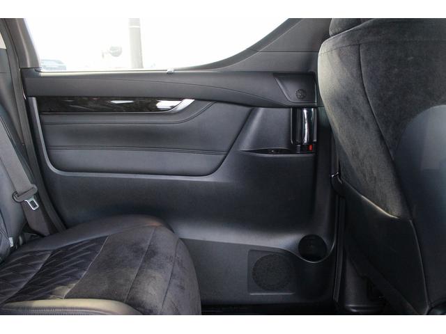 アルファードハイブリッド ＳＲ　禁煙車　１オーナー　ＡＬＰＩＮＥ１２．８インチ後席モニター　ＡＬＰＩＮＥ１１インチナビ　衝突軽減ブレーキ　両側電動スライドドア　電動リアゲート　フルセグ　バックカメラ　アダプティブクルーズコントロール（39枚目）