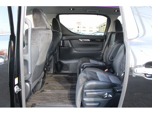 アルファードハイブリッド ＳＲ　禁煙車　１オーナー　ＡＬＰＩＮＥ１２．８インチ後席モニター　ＡＬＰＩＮＥ１１インチナビ　衝突軽減ブレーキ　両側電動スライドドア　電動リアゲート　フルセグ　バックカメラ　アダプティブクルーズコントロール（49枚目）