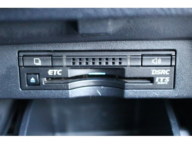 ヴェルファイアハイブリッド エグゼクティブラウンジ　禁煙車　ツインムーンルーフ　ＪＢＬプレミアムサウンド　パノラミックビューモニター　純正９インチナビ　黒革シート　レーダークルーズ　ビルトインＥＴＣ２．０　インテリジェントクリアランスソナー（4枚目）