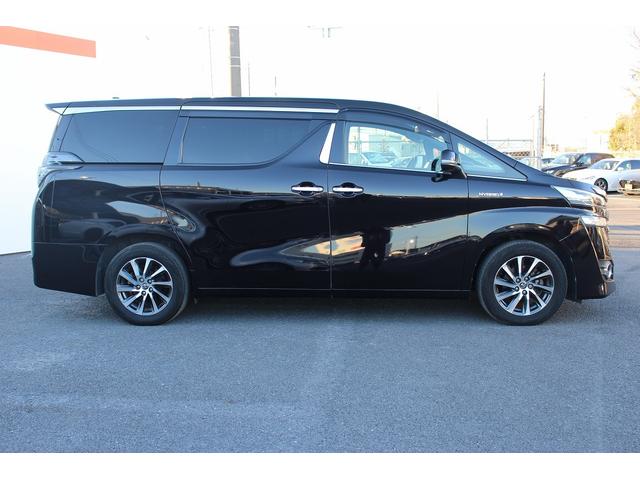 ヴェルファイアハイブリッド エグゼクティブラウンジ　禁煙車　ツインムーンルーフ　ＪＢＬプレミアムサウンド　パノラミックビューモニター　純正９インチナビ　黒革シート　レーダークルーズ　ビルトインＥＴＣ２．０　インテリジェントクリアランスソナー（10枚目）