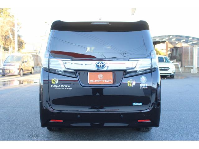 ヴェルファイアハイブリッド エグゼクティブラウンジ　禁煙車　ツインムーンルーフ　ＪＢＬプレミアムサウンド　パノラミックビューモニター　純正９インチナビ　黒革シート　レーダークルーズ　ビルトインＥＴＣ２．０　インテリジェントクリアランスソナー（12枚目）