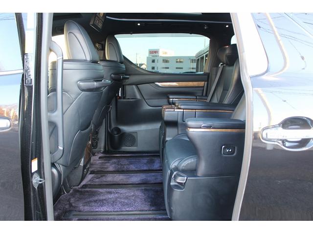 ヴェルファイアハイブリッド エグゼクティブラウンジ　禁煙車　ツインムーンルーフ　ＪＢＬプレミアムサウンド　パノラミックビューモニター　純正９インチナビ　黒革シート　レーダークルーズ　ビルトインＥＴＣ２．０　インテリジェントクリアランスソナー（47枚目）