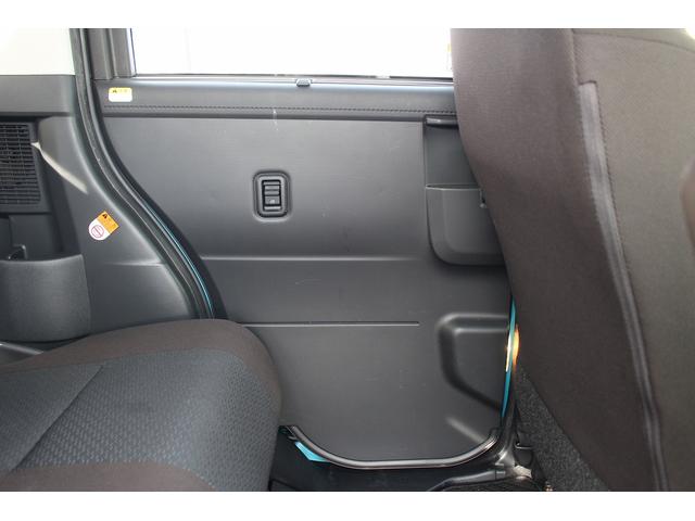 ルーミー Ｇ　禁煙車　純正ナビ　アラウンドビューカメラ　フルセグ　両側電動スライドドア　衝突軽減ブレーキ　ＥＴＣ　クリアランスソナー　Ｂｌｕｅｔｏｏｔｈ接続　アイドリングストップ　スマートキー　電銅格納式ミラー（31枚目）