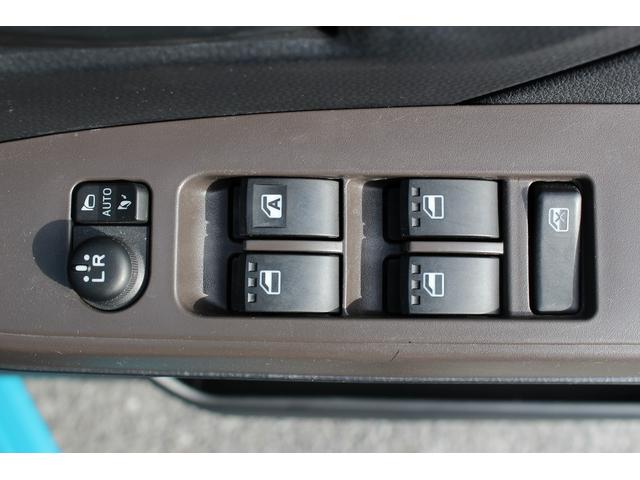 ルーミー Ｇ　禁煙車　純正ナビ　アラウンドビューカメラ　フルセグ　両側電動スライドドア　衝突軽減ブレーキ　ＥＴＣ　クリアランスソナー　Ｂｌｕｅｔｏｏｔｈ接続　アイドリングストップ　スマートキー　電銅格納式ミラー（52枚目）