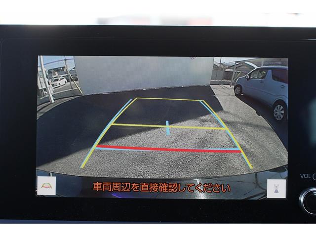 プリウス Ｕ　禁煙車　純正８インチディスプレイ　フルセグ　バックカメラ　衝突軽減ブレーキシステム　レーダークルーズコントロール　ＥＴＣ２．０　ＡＣ１００Ｖ電源　ファブリックシート　レーンアシスト　クリアランスソナー（3枚目）