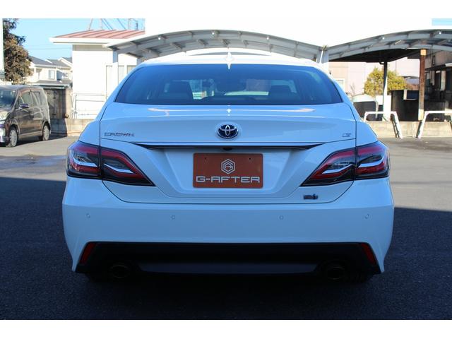 クラウンハイブリッド Ｇ　禁煙車　純正８インチナビ　ビルトインＥＴＣ２．０　バックカメラ　ブラインドスポットモニター　レーダークルーズ　マイコンプリセットドライビングポジションシステム　シートヒーター　クリアランスソナー（12枚目）