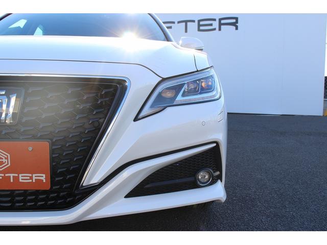 クラウンハイブリッド Ｇ　禁煙車　純正８インチナビ　ビルトインＥＴＣ２．０　バックカメラ　ブラインドスポットモニター　レーダークルーズ　マイコンプリセットドライビングポジションシステム　シートヒーター　クリアランスソナー（16枚目）