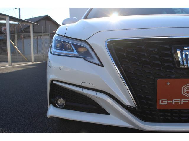 クラウンハイブリッド Ｇ　禁煙車　純正８インチナビ　ビルトインＥＴＣ２．０　バックカメラ　ブラインドスポットモニター　レーダークルーズ　マイコンプリセットドライビングポジションシステム　シートヒーター　クリアランスソナー（18枚目）