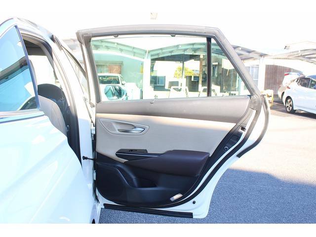 クラウンハイブリッド Ｇ　禁煙車　純正８インチナビ　ビルトインＥＴＣ２．０　バックカメラ　ブラインドスポットモニター　レーダークルーズ　マイコンプリセットドライビングポジションシステム　シートヒーター　クリアランスソナー（32枚目）