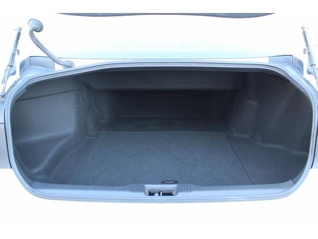 クラウンハイブリッド Ｇ　禁煙車　純正８インチナビ　ビルトインＥＴＣ２．０　バックカメラ　ブラインドスポットモニター　レーダークルーズ　マイコンプリセットドライビングポジションシステム　シートヒーター　クリアランスソナー（34枚目）