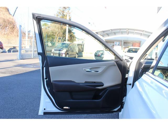 クラウンハイブリッド Ｇ　禁煙車　純正８インチナビ　ビルトインＥＴＣ２．０　バックカメラ　ブラインドスポットモニター　レーダークルーズ　マイコンプリセットドライビングポジションシステム　シートヒーター　クリアランスソナー（36枚目）