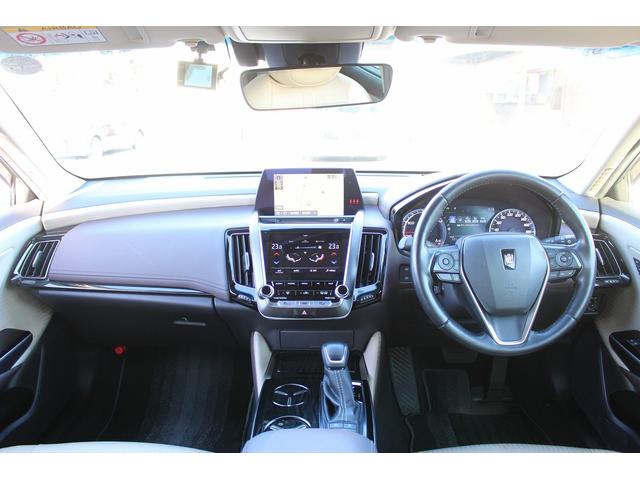 クラウンハイブリッド Ｇ　禁煙車　純正８インチナビ　ビルトインＥＴＣ２．０　バックカメラ　ブラインドスポットモニター　レーダークルーズ　マイコンプリセットドライビングポジションシステム　シートヒーター　クリアランスソナー（45枚目）