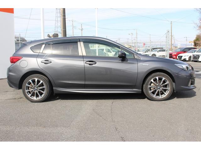 インプレッサスポーツ ２．０ｅ－Ｌアイサイト　禁煙車　純正８インチナビ　フロント・サイド・バックカメラ　フルセグ　衝突軽減ブレーキ　アダプティブクルーズコントロール　ＥＴＣ２．０　　メモリ付パワーシート　レーンキープ　ブラインドスポットモニター（9枚目）