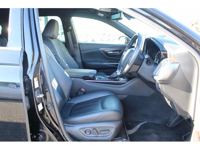 クラウンハイブリッド Ｇ－エグゼクティブ　禁煙車　純正１２．３インチナビ　ビルトインＥＴＣ２．０　ブラック革シート　シートヒーター　シートベンチレーション　ブラインドスポットモニター　デジタルインナーミラー　レーダークルーズ　オートホールド（37枚目）