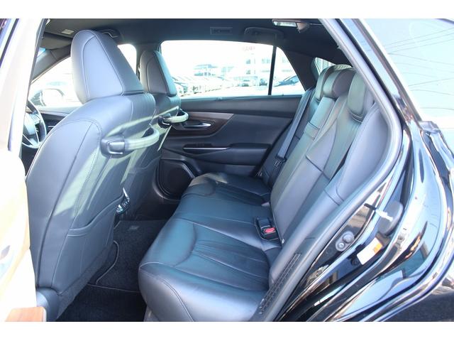 クラウンハイブリッド Ｇ－エグゼクティブ　禁煙車　純正１２．３インチナビ　ビルトインＥＴＣ２．０　ブラック革シート　シートヒーター　シートベンチレーション　ブラインドスポットモニター　デジタルインナーミラー　レーダークルーズ　オートホールド（41枚目）