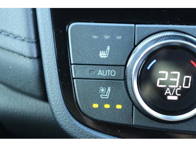 クラウンハイブリッド Ｇ－エグゼクティブ　禁煙車　純正１２．３インチナビ　ビルトインＥＴＣ２．０　ブラック革シート　シートヒーター　シートベンチレーション　ブラインドスポットモニター　デジタルインナーミラー　レーダークルーズ　オートホールド（60枚目）