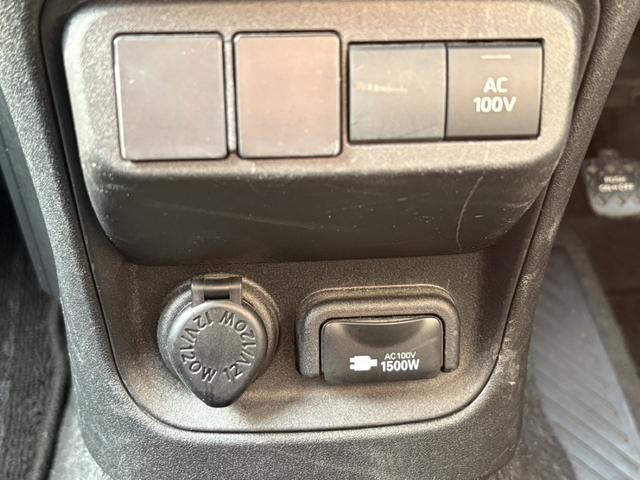 シエンタ ハイブリッドＧ　両側電動スライドドア　禁煙車　純正８インチディスプレイオーディオ　バックカメラ　レーダークルーズコントロール　ブラインドスポットモニター　ＬＥＤヘッドライト　オートハイビーム　Ｂｌｕｅｔｏｏｔｈ接続（49枚目）