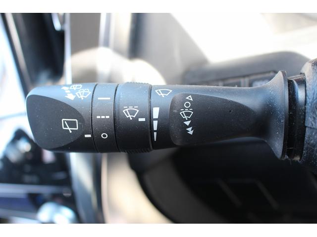 ヴェルファイア ２．５Ｚ　禁煙車　純正ナビ　地デジ　バックカメラ　ビルトインＥＴＣ２．０　純正後席モニター　両側電動スライドドア　トヨタセーフティセンス　ＬＥＤヘッドライト　クリアランスソナー　レーダークルーズコントロール（56枚目）