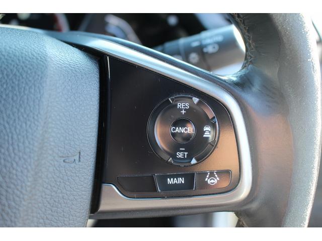 シビック ハッチバック　ホンダセンシング　６ＭＴ　社外ナビ　フルセグ　衝突軽減ブレーキ　レーダークルーズコントロール　シートヒーター　ホンダセンシング　ＬＥＤヘッドライト　フォグライト　ＥＴＣ　純正アルミホイール　スマートキー　電動格納ミラー（6枚目）
