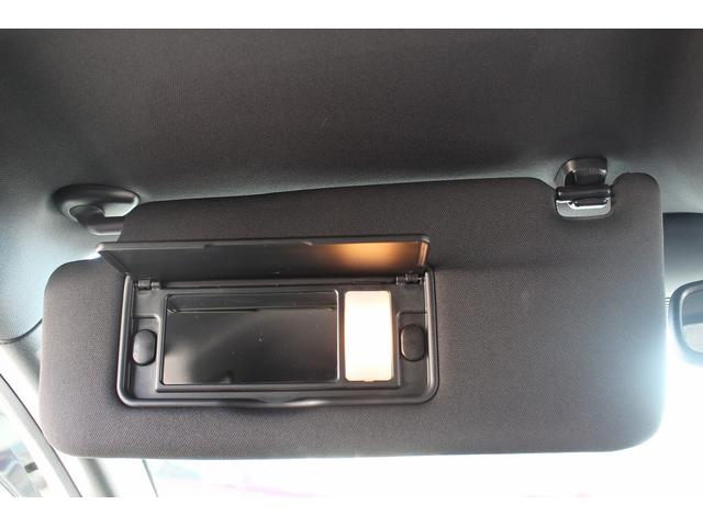 シビック ハッチバック　ホンダセンシング　６ＭＴ　社外ナビ　フルセグ　衝突軽減ブレーキ　レーダークルーズコントロール　シートヒーター　ホンダセンシング　ＬＥＤヘッドライト　フォグライト　ＥＴＣ　純正アルミホイール　スマートキー　電動格納ミラー（68枚目）