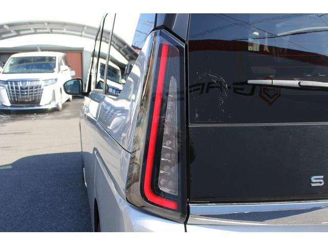 セレナ ＸＶ　禁煙車　ハンズフリー両側電動スライドドア　プロパイロット　バックカメラ　ナビ　ブラインドスポットモニター　フロントフォグ　ＥＴＣ　ＵＳＢタイプＣ電源ソケット　パーソナルテーブル（29枚目）