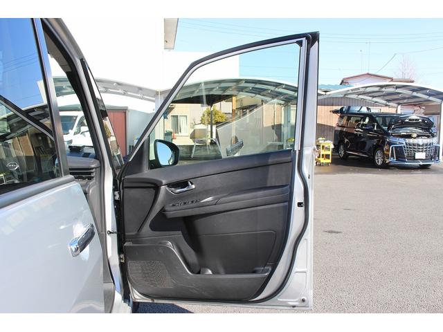 セレナ ＸＶ　禁煙車　ハンズフリー両側電動スライドドア　プロパイロット　バックカメラ　ナビ　ブラインドスポットモニター　フロントフォグ　ＥＴＣ　ＵＳＢタイプＣ電源ソケット　パーソナルテーブル（38枚目）