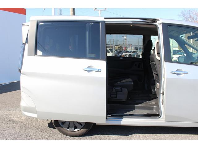 セレナ ＸＶ　禁煙車　ハンズフリー両側電動スライドドア　プロパイロット　バックカメラ　ナビ　ブラインドスポットモニター　フロントフォグ　ＥＴＣ　ＵＳＢタイプＣ電源ソケット　パーソナルテーブル（40枚目）