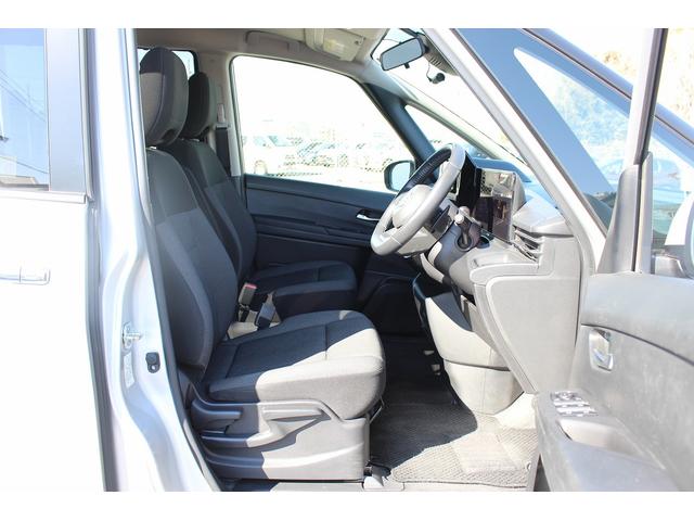 セレナ ＸＶ　禁煙車　ハンズフリー両側電動スライドドア　プロパイロット　バックカメラ　ナビ　ブラインドスポットモニター　フロントフォグ　ＥＴＣ　ＵＳＢタイプＣ電源ソケット　パーソナルテーブル（48枚目）