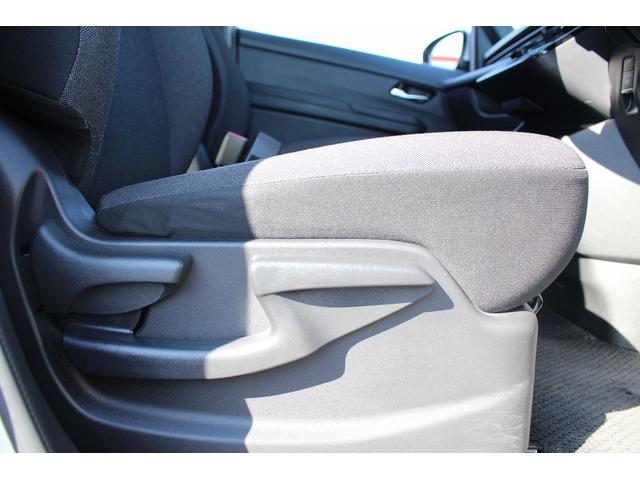 セレナ ＸＶ　禁煙車　ハンズフリー両側電動スライドドア　プロパイロット　バックカメラ　ナビ　ブラインドスポットモニター　フロントフォグ　ＥＴＣ　ＵＳＢタイプＣ電源ソケット　パーソナルテーブル（60枚目）