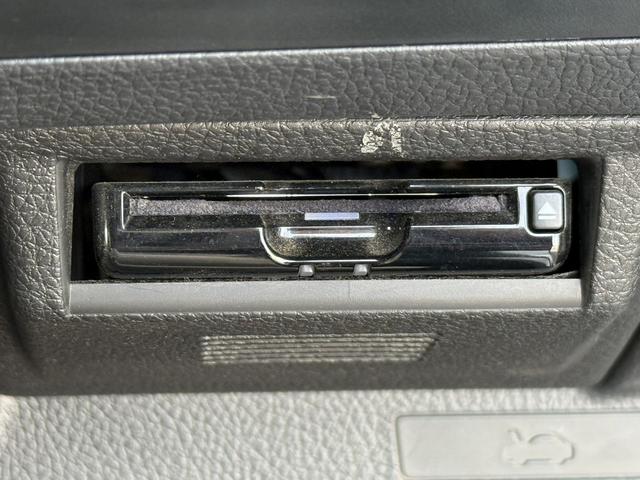 ＷＲＸ ＳＴＩ ＳＴＩ　タイプＳ　禁煙車　ワンオーナー　６速ＭＴ　フジツボマフラー　純正８インチナビ　フルセグ　バックカメラ　ハーフレザー　パワーシート　ＥＴＣ　Ｂｌｕｅｔｏｏｔｈ接続　ＳＴＩフルエアロ　ブラインドスポットモニター（7枚目）