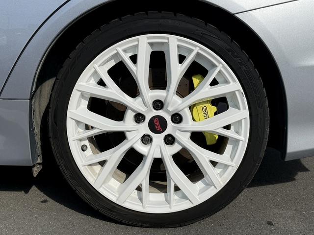 ＷＲＸ ＳＴＩ ＳＴＩ　タイプＳ　禁煙車　ワンオーナー　６速ＭＴ　フジツボマフラー　純正８インチナビ　フルセグ　バックカメラ　ハーフレザー　パワーシート　ＥＴＣ　Ｂｌｕｅｔｏｏｔｈ接続　ＳＴＩフルエアロ　ブラインドスポットモニター（32枚目）