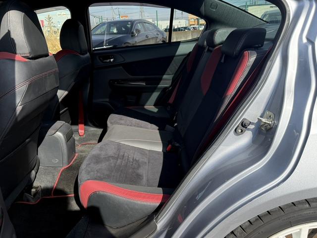 ＷＲＸ ＳＴＩ ＳＴＩ　タイプＳ　禁煙車　ワンオーナー　６速ＭＴ　フジツボマフラー　純正８インチナビ　フルセグ　バックカメラ　ハーフレザー　パワーシート　ＥＴＣ　Ｂｌｕｅｔｏｏｔｈ接続　ＳＴＩフルエアロ　ブラインドスポットモニター（45枚目）