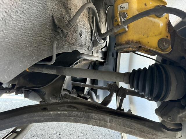 ＷＲＸ ＳＴＩ ＳＴＩ　タイプＳ　禁煙車　ワンオーナー　６速ＭＴ　フジツボマフラー　純正８インチナビ　フルセグ　バックカメラ　ハーフレザー　パワーシート　ＥＴＣ　Ｂｌｕｅｔｏｏｔｈ接続　ＳＴＩフルエアロ　ブラインドスポットモニター（65枚目）