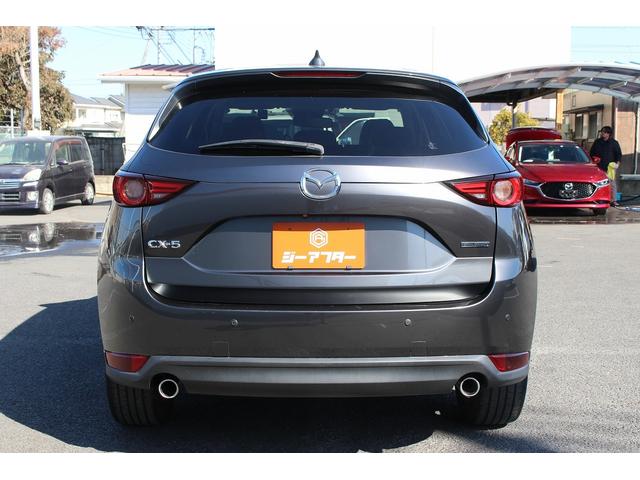 ＣＸ－５ ＸＤ　シルクベージュセレクション　禁煙車　純正８インチナビ　ＢＯＳＥサウンド　白革シート　フルセグ　３６０度カメラ　スマートブレーキサポート　シートヒーター　ステアリングヒーター　パワーシート　Ｂｌｕｅｔｏｏｔｈ接続　ＵＳＢ端子（12枚目）