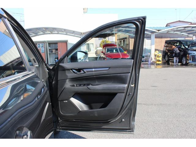 ＣＸ－５ ＸＤ　シルクベージュセレクション　禁煙車　純正８インチナビ　ＢＯＳＥサウンド　白革シート　フルセグ　３６０度カメラ　スマートブレーキサポート　シートヒーター　ステアリングヒーター　パワーシート　Ｂｌｕｅｔｏｏｔｈ接続　ＵＳＢ端子（31枚目）