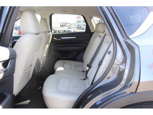 ＣＸ－５ ＸＤ　シルクベージュセレクション　禁煙車　純正８インチナビ　ＢＯＳＥサウンド　白革シート　フルセグ　３６０度カメラ　スマートブレーキサポート　シートヒーター　ステアリングヒーター　パワーシート　Ｂｌｕｅｔｏｏｔｈ接続　ＵＳＢ端子（43枚目）