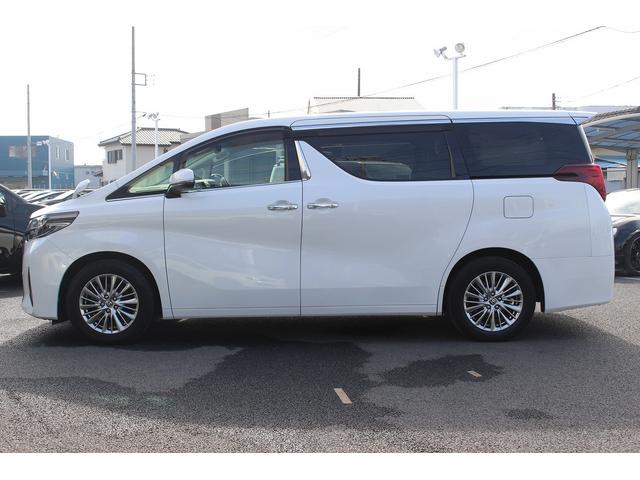 アルファード ２．５Ｇ　禁煙車　衝突軽減ブレーキ　両側電動スライドドア　白革シート　アダクティブクルーズコントロール　レーンキープ　シートエアコン　シートヒーター　メモリー付パワーシート　電動リアゲート　クリアランスソナー（10枚目）