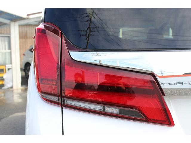 アルファード ２．５Ｇ　禁煙車　衝突軽減ブレーキ　両側電動スライドドア　白革シート　アダクティブクルーズコントロール　レーンキープ　シートエアコン　シートヒーター　メモリー付パワーシート　電動リアゲート　クリアランスソナー（28枚目）