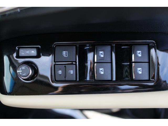 アルファード ２．５Ｇ　禁煙車　衝突軽減ブレーキ　両側電動スライドドア　白革シート　アダクティブクルーズコントロール　レーンキープ　シートエアコン　シートヒーター　メモリー付パワーシート　電動リアゲート　クリアランスソナー（58枚目）