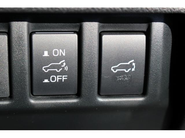 レヴォーグ ＳＴＩスポーツ　ＥＸ　禁煙車　サンルーフ　スマートリアビューミラー　本革シート　アイサイトＸ　純正１１．６インチナビ　フルセグ　フロントサイドバックカメラ　衝突軽減　クリアランスソアー　電動リアゲート　パワーシート　ＥＴＣ（5枚目）