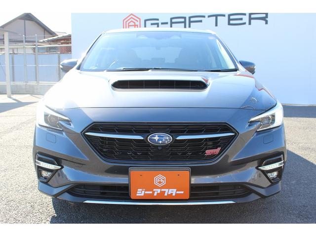 レヴォーグ ＳＴＩスポーツ　ＥＸ　禁煙車　サンルーフ　スマートリアビューミラー　本革シート　アイサイトＸ　純正１１．６インチナビ　フルセグ　フロントサイドバックカメラ　衝突軽減　クリアランスソアー　電動リアゲート　パワーシート　ＥＴＣ（8枚目）