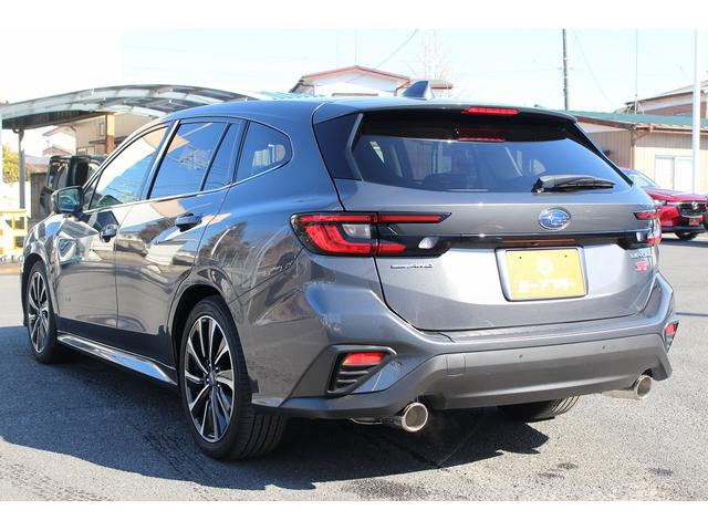 レヴォーグ ＳＴＩスポーツ　ＥＸ　禁煙車　サンルーフ　スマートリアビューミラー　本革シート　アイサイトＸ　純正１１．６インチナビ　フルセグ　フロントサイドバックカメラ　衝突軽減　クリアランスソアー　電動リアゲート　パワーシート　ＥＴＣ（13枚目）